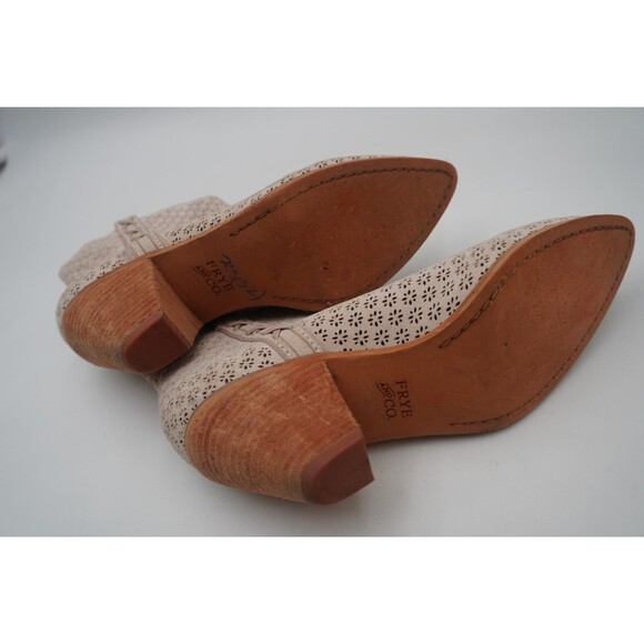 FRYE & CO Maley Perforated Ankle Boots Laser Cut Whipstitch Western Beige 7.5 - Picture 7 of 8
